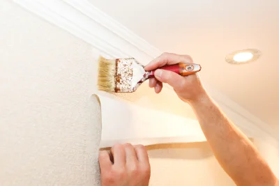 Pose de papier peint à Guilliers — revêtements muraux et toiles de verre